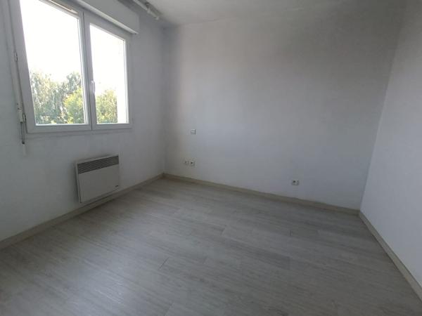 Appartement Rodez 2 pièce(s) 36 m2 parking terrasse