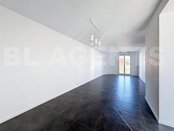 Maison 4 chambres avec jardin et garage 