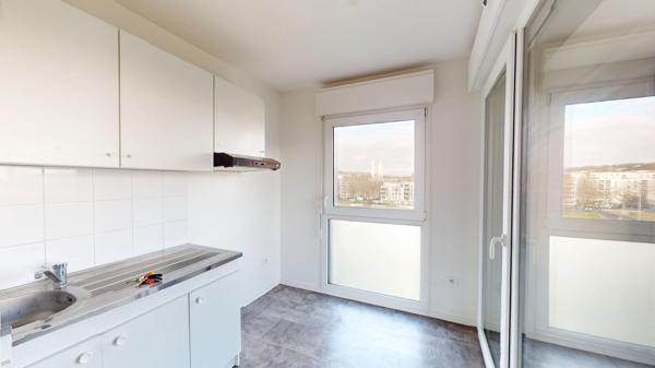 Appartement Châtenay-Malabry 3 pièce(s) 62.33 m2 ; Vue dégagée ; T10 ; Commerces ;