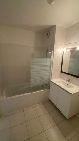 Mandelieu - 2 pièces 47m2 - Rez de Jardin 28m2 - Stationnement privatif en sous-sol