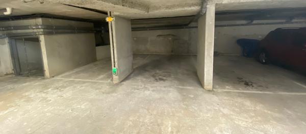 Mandelieu - 2 pièces 47m2 - Rez de Jardin 28m2 - Stationnement privatif en sous-sol