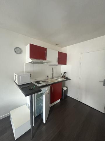 APPARTEMENT T2 MEUBLE - SAINTES RIVE DROITE