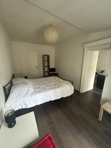 APPARTEMENT T2 MEUBLE - SAINTES RIVE DROITE