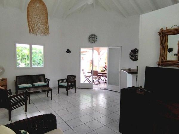 Maison à vendre    5 pièces • 107,66 m2 Saint-François