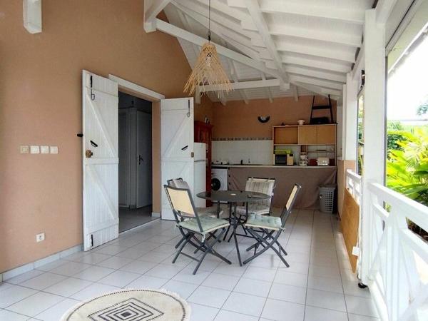 Maison à vendre    5 pièces • 107,66 m2 Saint-François