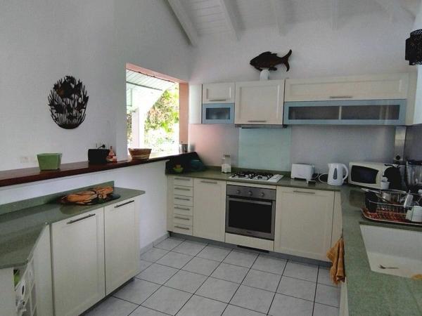 Maison à vendre    5 pièces • 107,66 m2 Saint-François