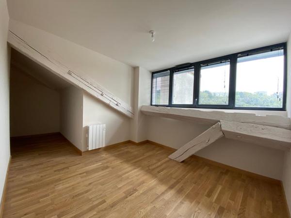 Appartement T3 entièrement rénové de 84m² - Secteur JARDIN DES PLANTES