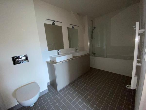 Appartement T3 entièrement rénové de 84m² - Secteur JARDIN DES PLANTES