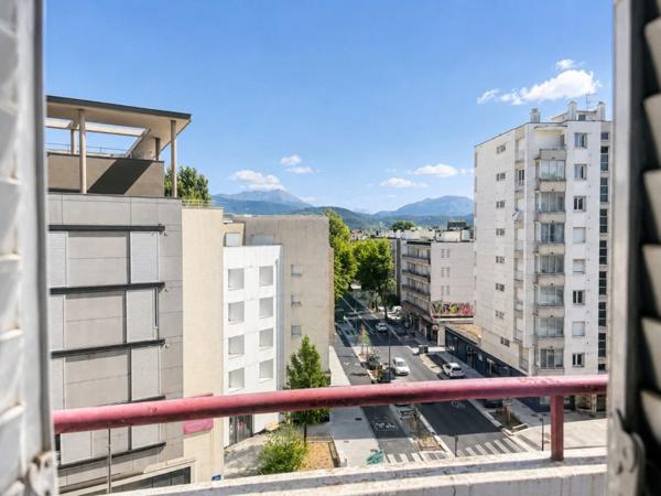 Appartement 184 000 € Grenoble 2 p 65 m² DPE E