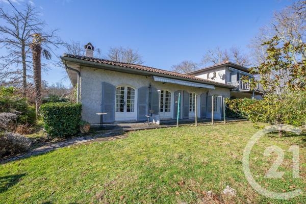 Maison à vendre  7 pièces - 164 m 2   LE HAILLAN  - 33