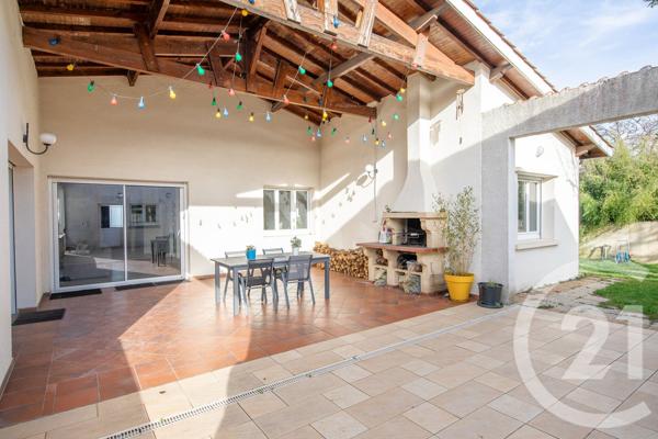 Maison à vendre  7 pièces - 164 m 2   LE HAILLAN  - 33
