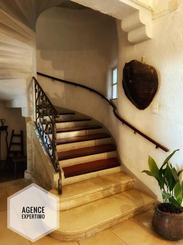 Courthézon (84350) Hôtel particulier de prestige offrant 568 m² de surface totale à Courthézon