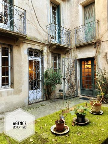 Courthézon (84350) Hôtel particulier de prestige offrant 568 m² de surface totale à Courthézon