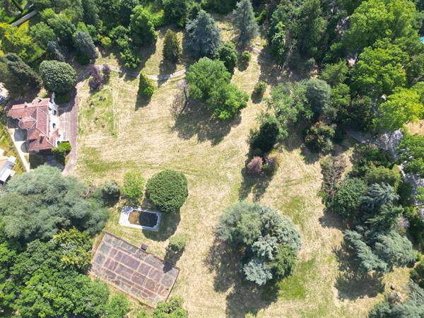 Maison de Maître 8 pièces 325m² avec Piscine / Terrain de tennis / Parc de 25 000m² / L'UNION
