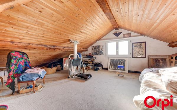 Maison à vendre    5 pièces •  Caluire-et-Cuire