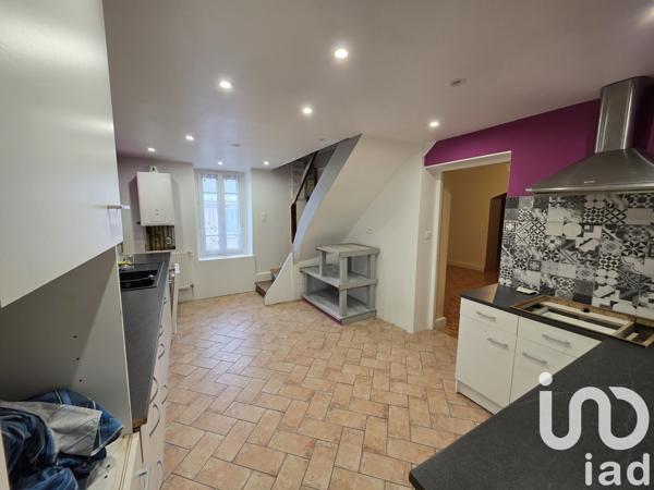 Maison à vendre 9 pièces 145 m² Le Mayet-de-Montagne
