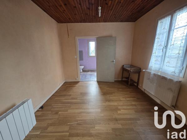 Maison à vendre 9 pièces 145 m² Le Mayet-de-Montagne