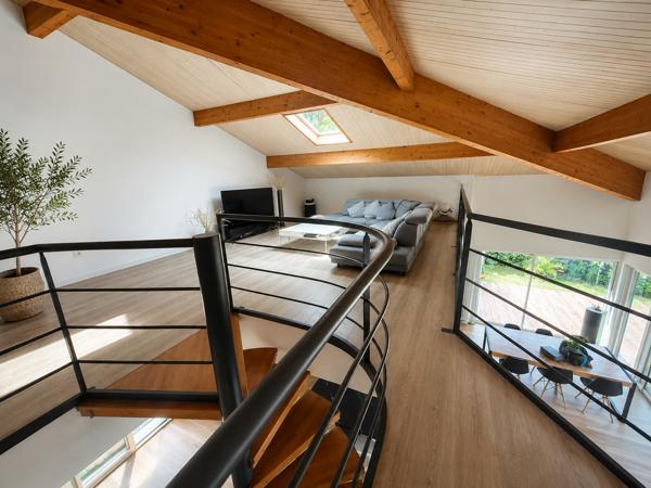 Maison
         6 pièces
        - 170 m²