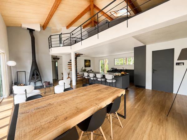 Maison
         6 pièces
        - 170 m²