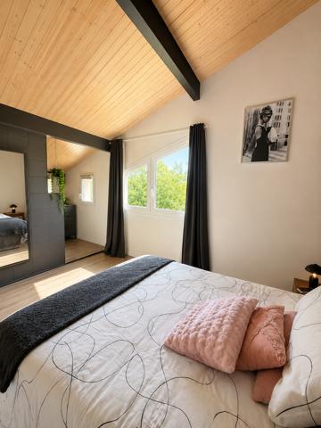Maison
         6 pièces
        - 170 m²