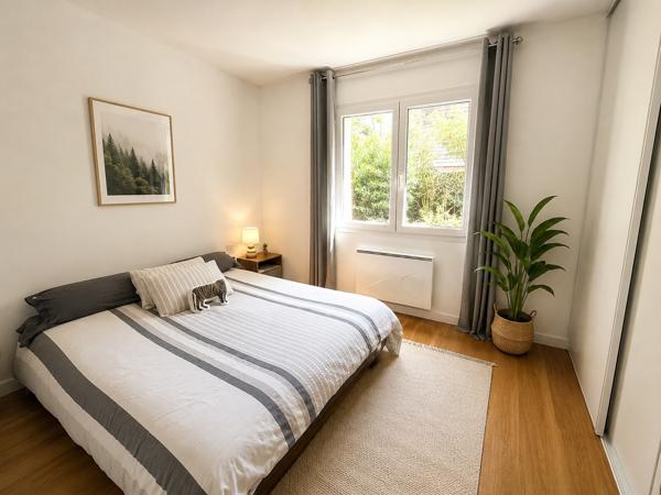 Maison
         6 pièces
        - 170 m²