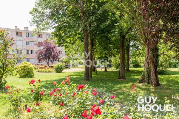 VENTE : appartement F4 (70 m²) à ATHIS MONS avec CAVE et Parking