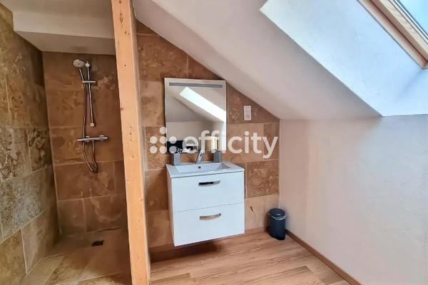 Immeuble 11 pièces - 347 m²