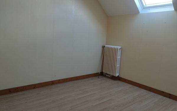 Maison à vendre    5 pièces •  Cormainville