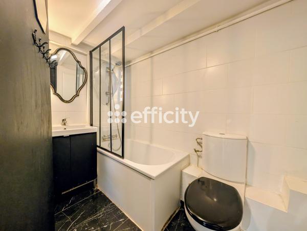 Maison
         6 pièces
        - 130 m² Bien prestige 440 000 € *