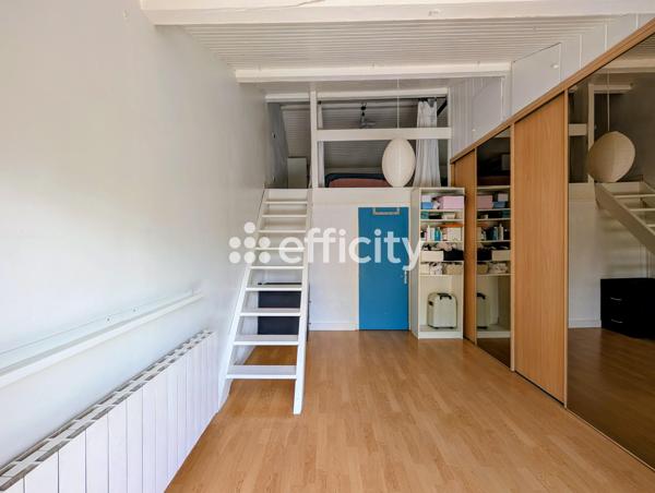 Maison
         6 pièces
        - 130 m² Bien prestige 440 000 € *