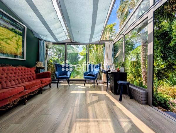 Maison
         6 pièces
        - 130 m² Bien prestige 440 000 € *