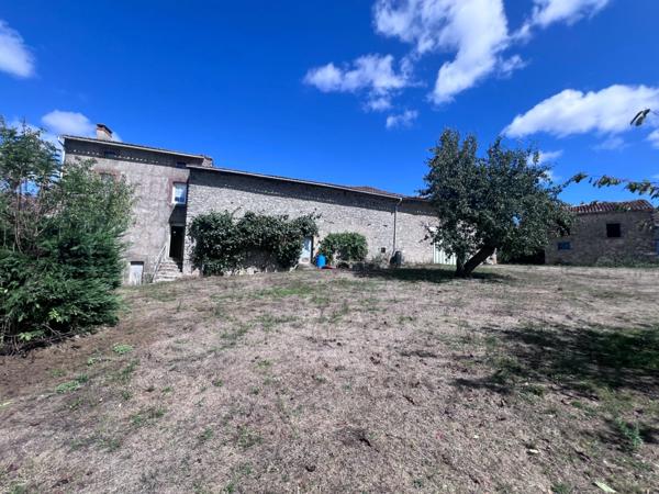 Ancien corps de ferme à vendre SAINT-PARDOUX-LE-LAC (87)