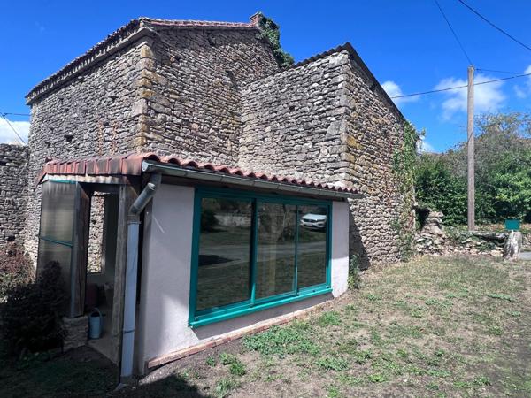 Ancien corps de ferme à vendre SAINT-PARDOUX-LE-LAC (87)