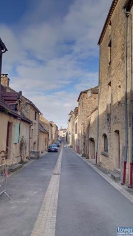 Maison de village
                                                                                                                                                                                                                                                                                                                        8 pièce(s)                                                                                                                                                                                                          4 chambre(s)                                                                                                                                                                                                          170  m²