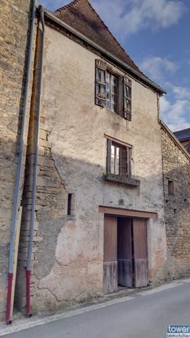 Maison de village
                                                                                                                                                                                                                                                                                                                        8 pièce(s)                                                                                                                                                                                                          4 chambre(s)                                                                                                                                                                                                          170  m²