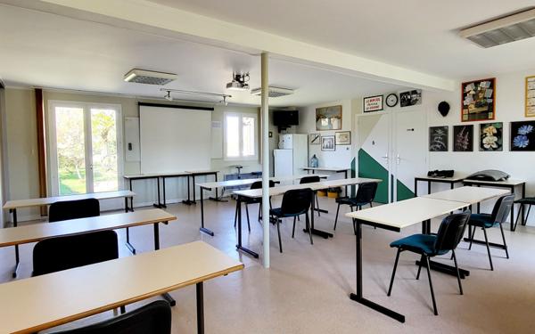 Maison à vendre    3 pièces • 202,05 m2 Châtillon-Coligny