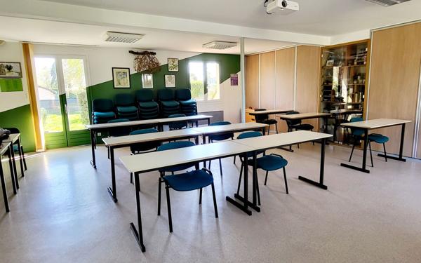 Maison à vendre    3 pièces • 202,05 m2 Châtillon-Coligny