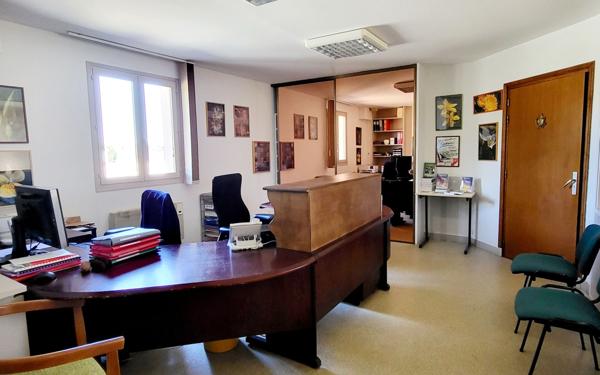 Maison à vendre    3 pièces • 202,05 m2 Châtillon-Coligny