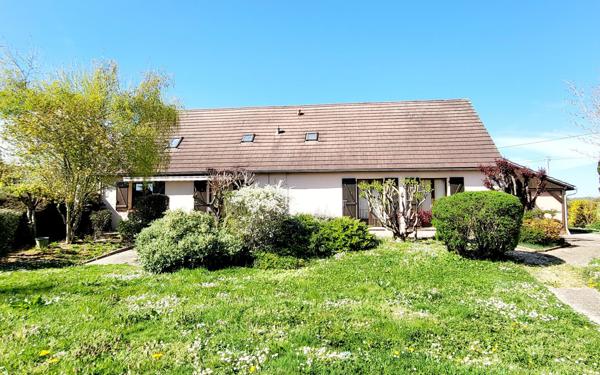Maison à vendre    3 pièces • 202,05 m2 Châtillon-Coligny