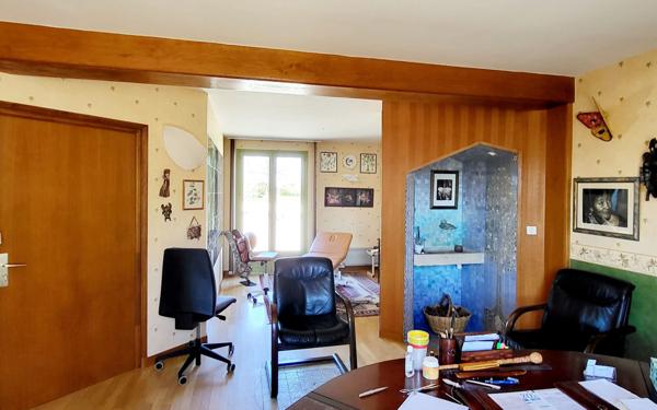 Maison à vendre    3 pièces • 202,05 m2 Châtillon-Coligny