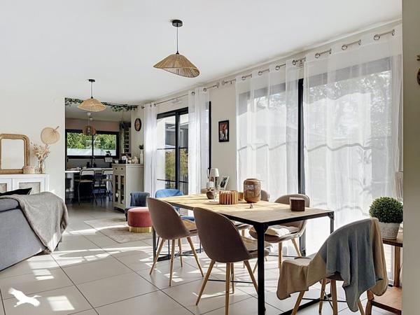 Maison à vendre 598 500 € Le Taillan-Médoc 6 p 135 m² DPE C