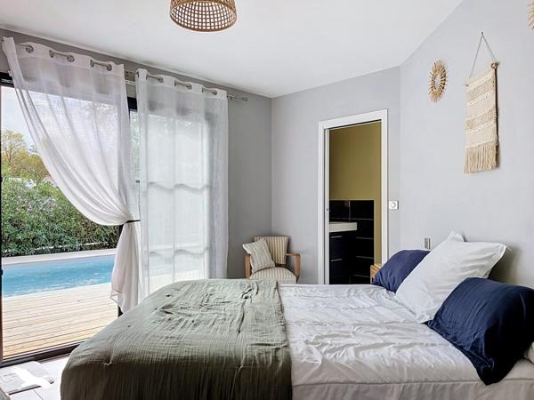 Maison à vendre 598 500 € Le Taillan-Médoc 6 p 135 m² DPE C