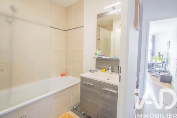 Appartement à vendre 5 pièces 96,8 m² Saint-Ouen-sur-Seine