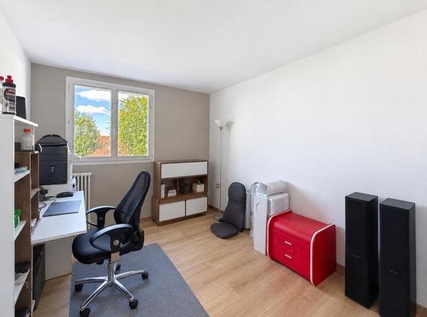 Appartement 282 000 € Saint-Cyr-l'École 4 p 72 m² DPE C