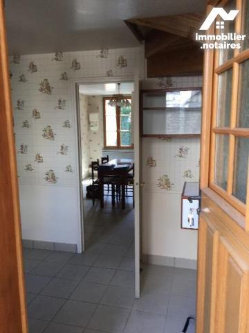 A VENDRE EN PLEIN CENTRE DE BAR SUR SEINE,
maison de ville entièrement rénovée (isolation béto...