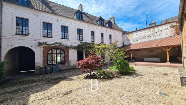 Montreuil-sur-Mer, Hôtel particulier 5 Chambres -  295 m² à vendre