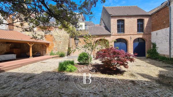 Montreuil-sur-Mer, Hôtel particulier 5 Chambres -  295 m² à vendre