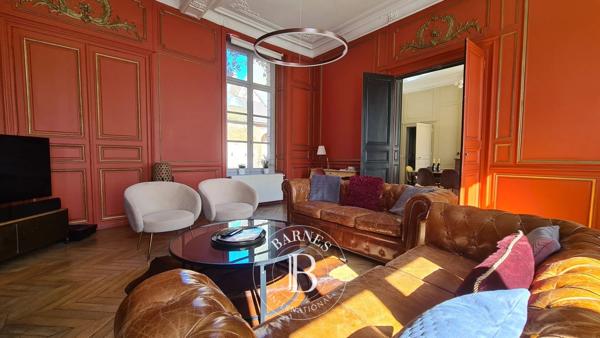 Montreuil-sur-Mer, Hôtel particulier 5 Chambres -  295 m² à vendre
