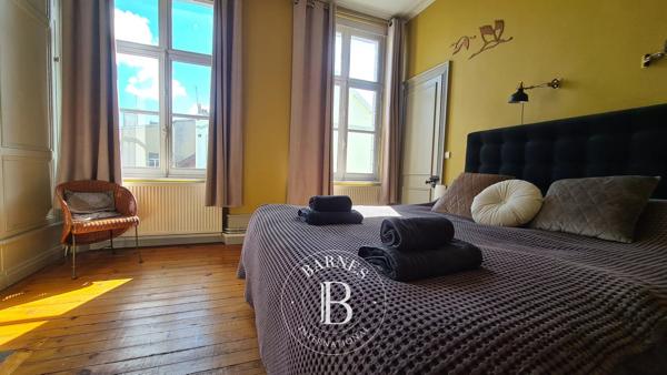 Montreuil-sur-Mer, Hôtel particulier 5 Chambres -  295 m² à vendre