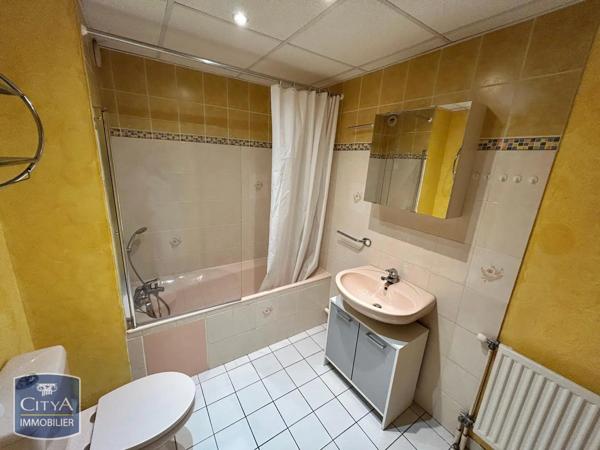 Appartement à louer 1 pièce 33m² Belfort (90000)